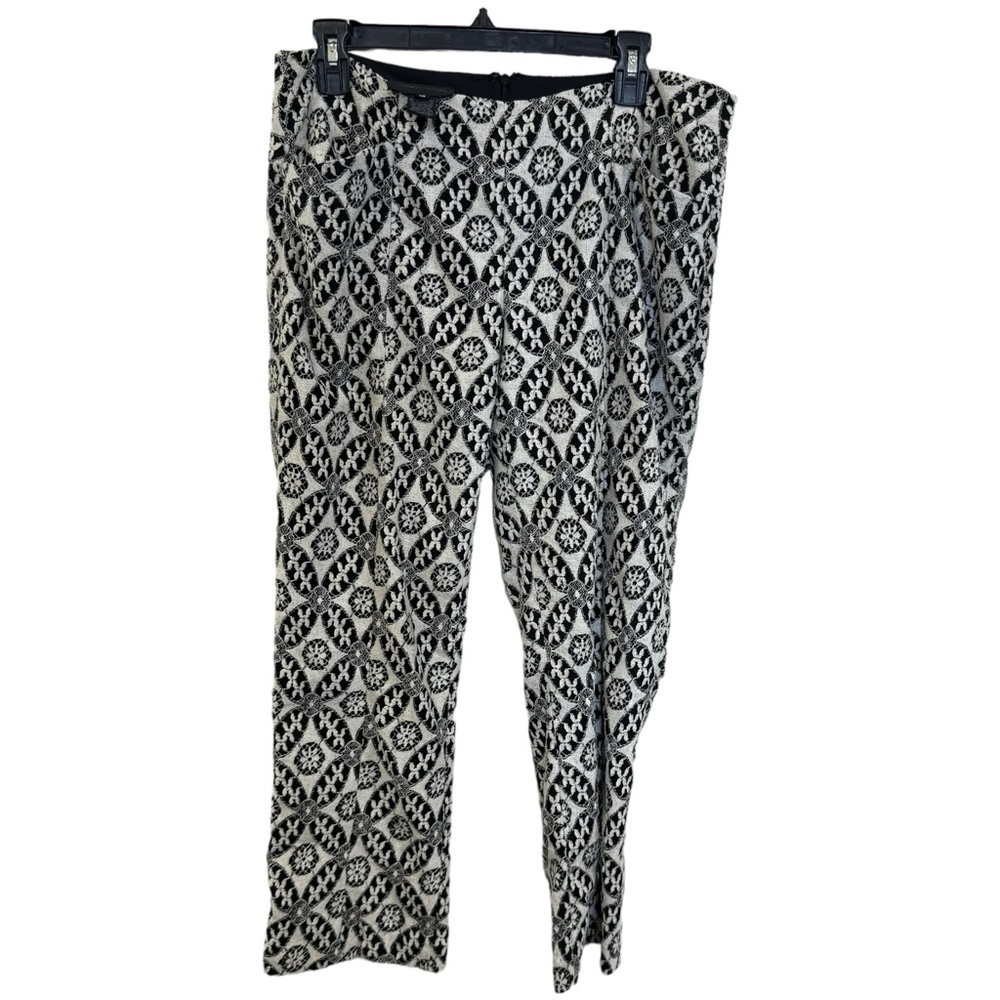 Coreylynncalter size 12 black white capris